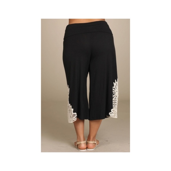 SOLD OUT Pant Gaucho High Waist Crochet Black Capri Wide Bohemian Culottes Plus - Picture 4 of 6